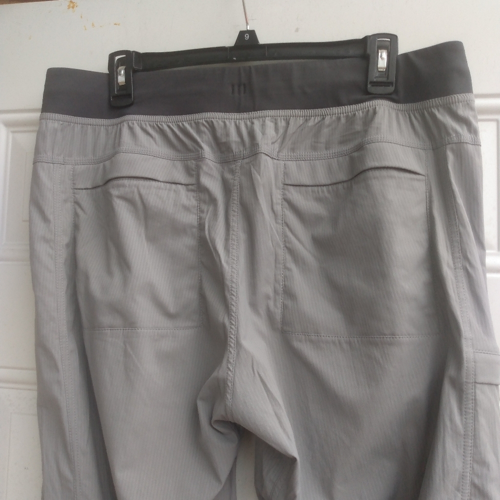 Lululemon  Men's Athletica Yoga/Jogger Pants